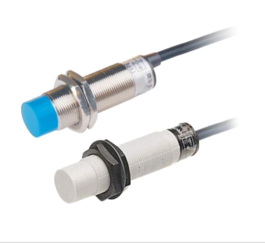 CM18 M18 Capacitive Proximity Sensors
